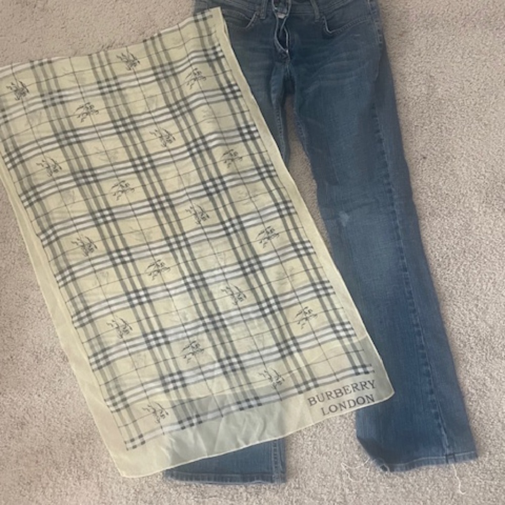 Burberry Jeans Size 4 with free scarf
